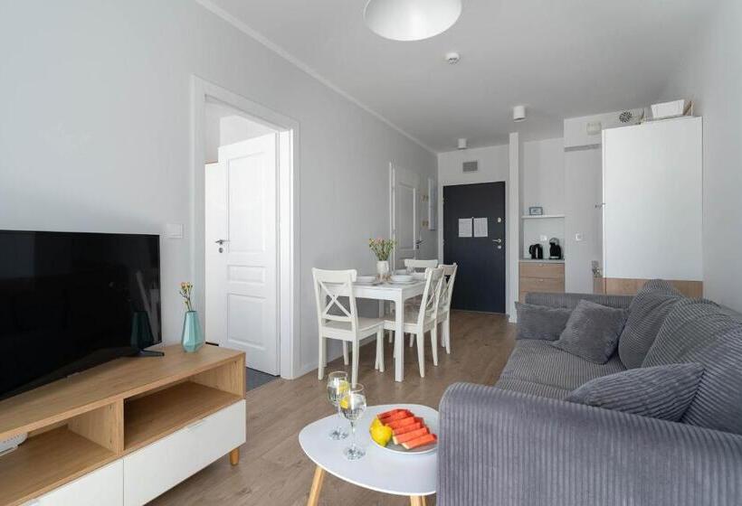 Апартаменты 1 Спальня, Symphony Baltica Towers Apartamenty