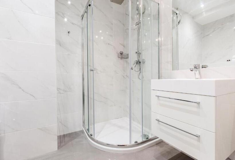 Апартаменты 1 Спальня, Symphony Baltica Towers Apartamenty