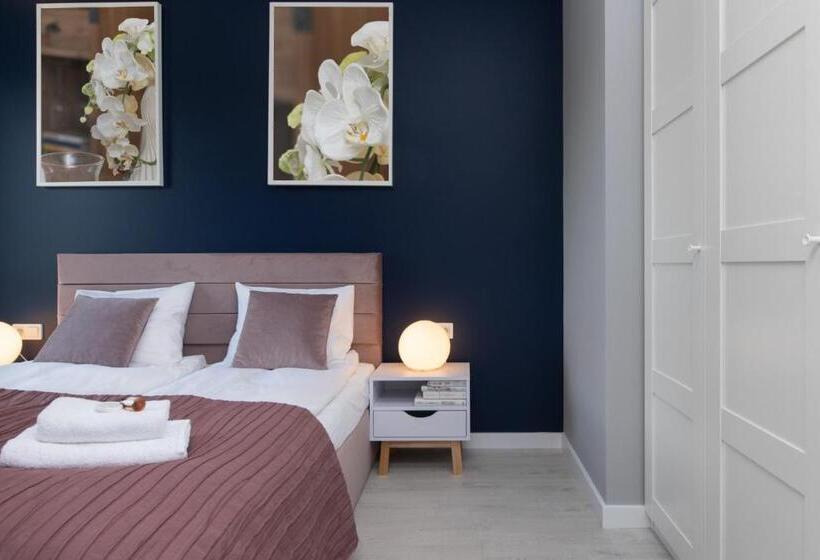 Апартаменты 1 Спальня, Symphony Baltica Towers Apartamenty