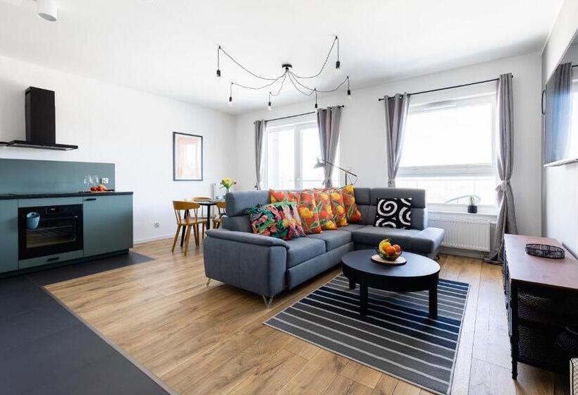 Люкс Deluxe Кровать Кинг, Symphony Baltica Towers Apartamenty