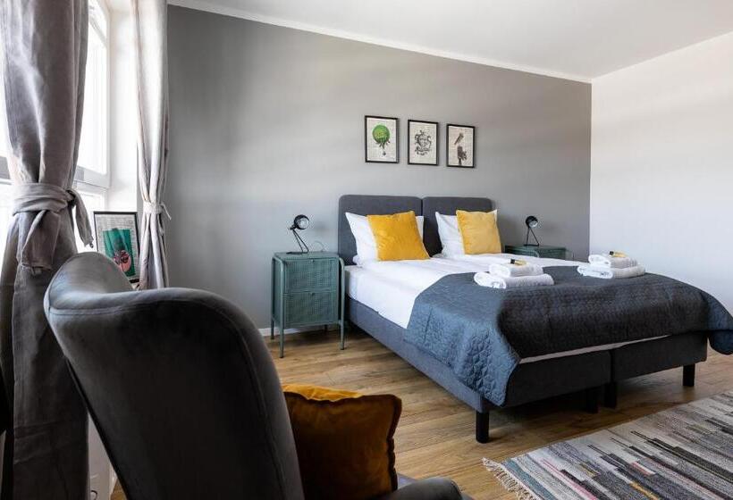 Люкс Deluxe Кровать Кинг, Symphony Baltica Towers Apartamenty