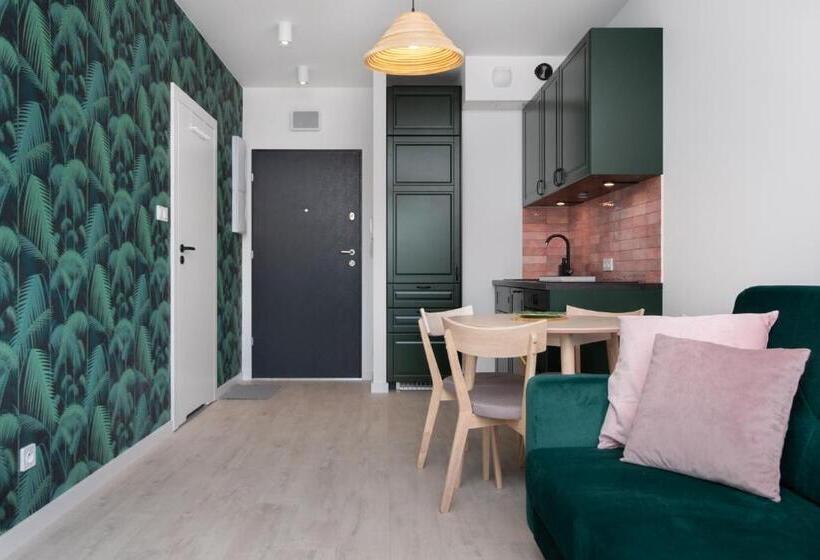 Апартаменты 1 Спальня, Symphony Baltica Towers Apartamenty