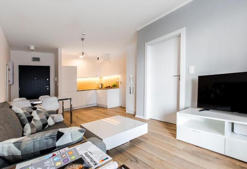 Апартаменты 1 Спальня, Symphony Baltica Towers Apartamenty