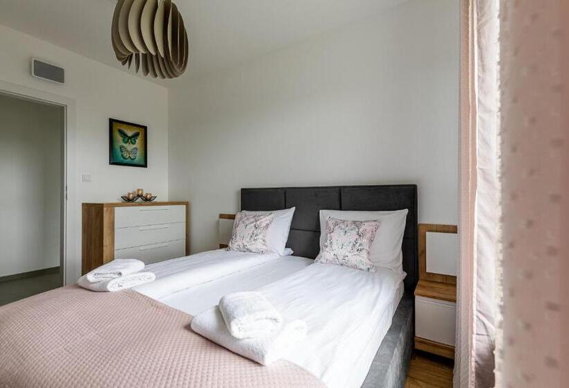 Апартаменты Superior 1 Спальня, Symphony Baltica Towers Apartamenty