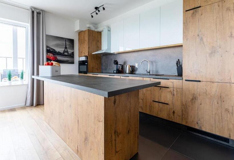 Апартаменты 3 Спальни, Symphony Baltica Towers Apartamenty