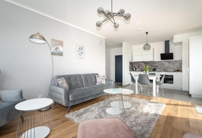 Апартаменты Deluxe 1 Спальня, Symphony Baltica Towers Apartamenty