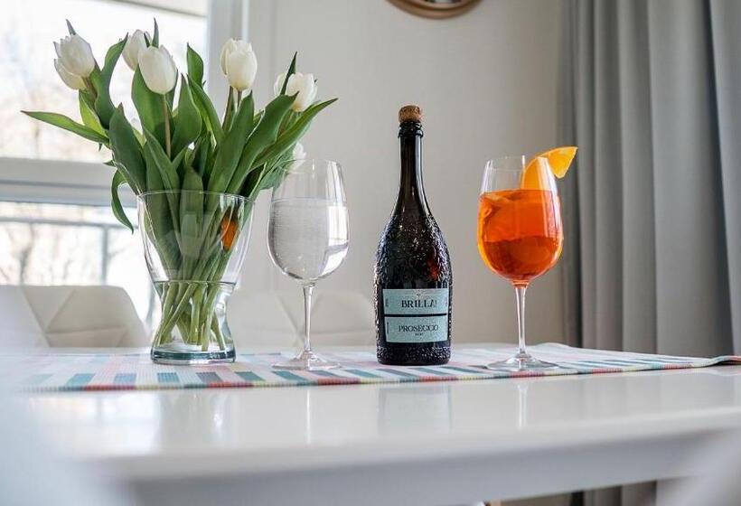 Апартаменты Deluxe 1 Спальня, Symphony Baltica Towers Apartamenty