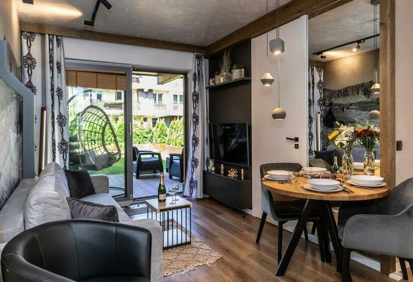 Королевские апартаменты с 1 спальней, Aparthotel Royal Resort Spa Zakopane