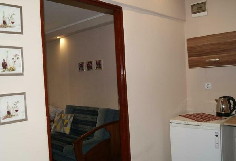 سوئیت با بالکن, Gościnny Dom