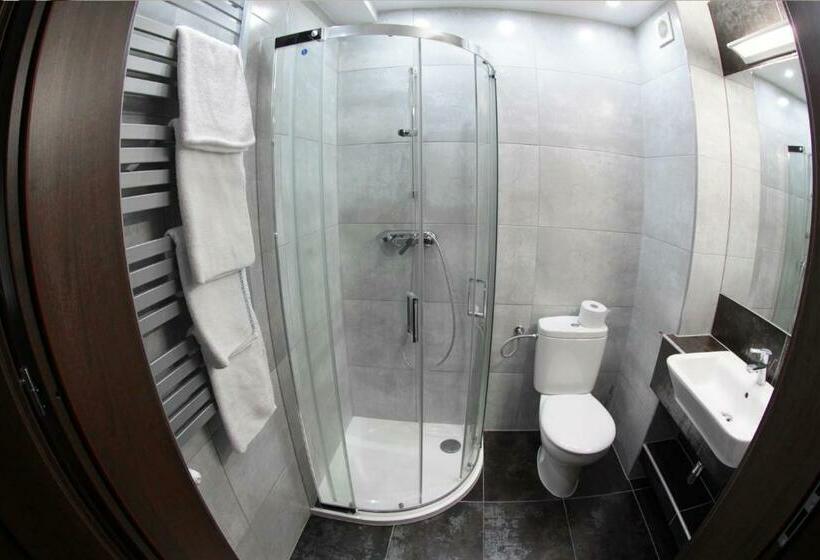 غرفة قياسية فردية, Leśna Chata