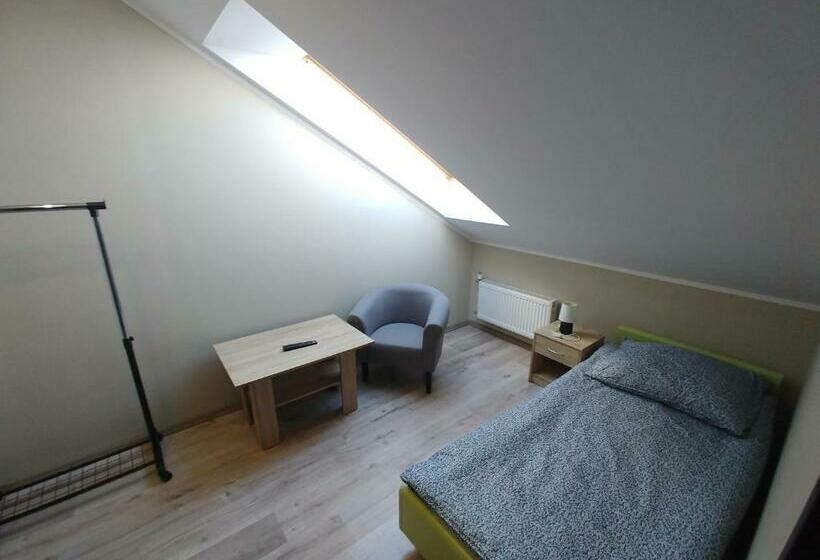 غرفة أساسية فردية, Perła Kujaw