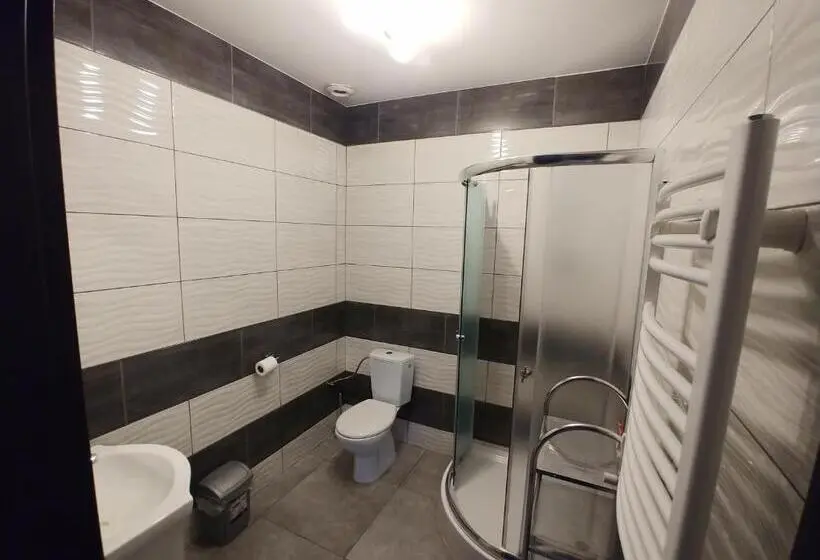 Standard Kolmen Hengen Huone, Perła Kujaw