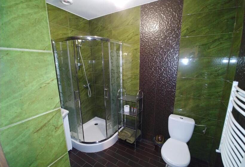 غرفة قياسية ثلاثية, Perła Kujaw