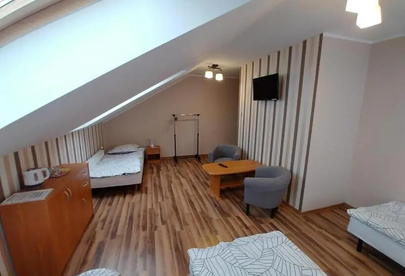Standard Neljän Hengen Huone, Perła Kujaw