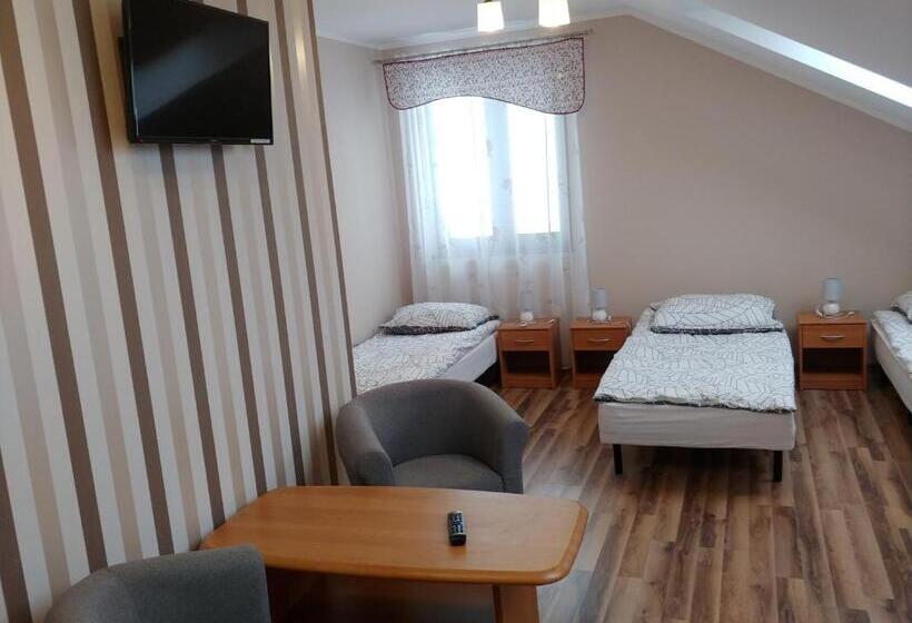 غرفة قياسية رباعية, Perła Kujaw