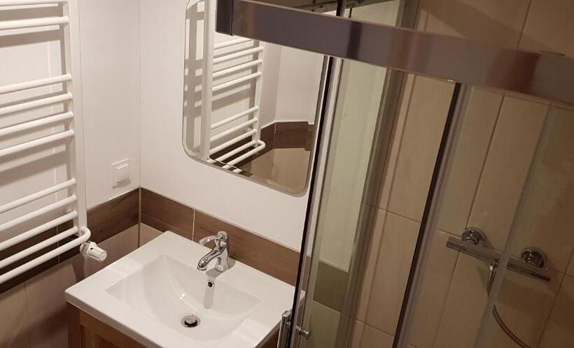 스탠다드 룸, Pokoje Gościnne Art  Dworek