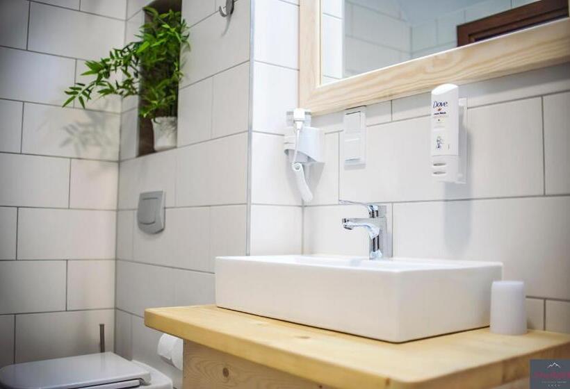 חדר סטנדרט עם ג'קוזי, Stachelisko   Domki I Pokoje