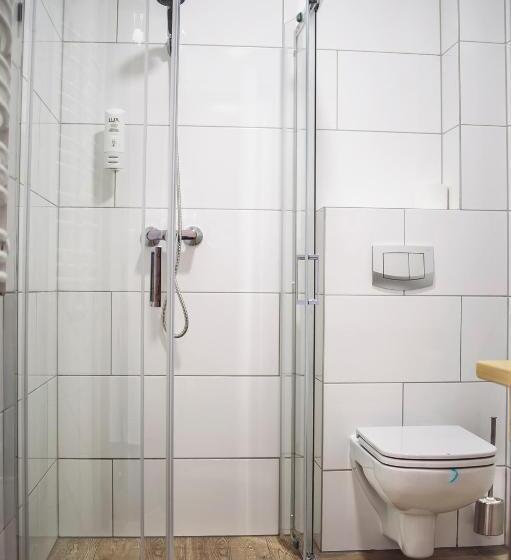 חדר סטנדרט לשלושה, Stachelisko   Domki I Pokoje