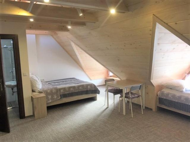 חדר סטנדרט לארבעה, Stachelisko   Domki I Pokoje