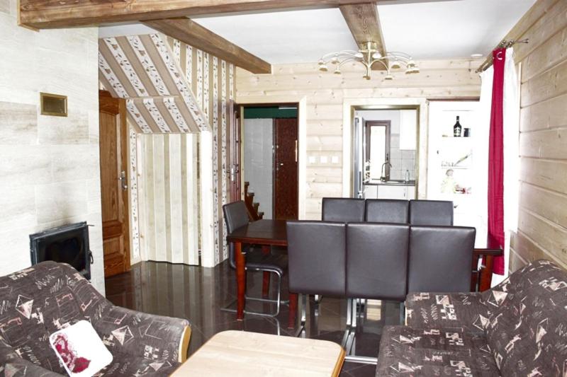 4ベッドルームハウス, Agroturystyka żubr