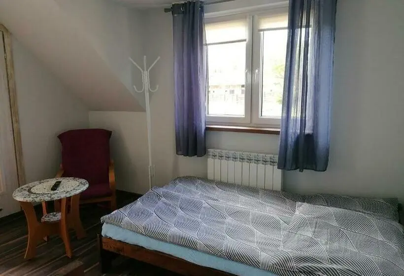 Standard Kolmen Hengen Huone Parveke, Cicha Dolina