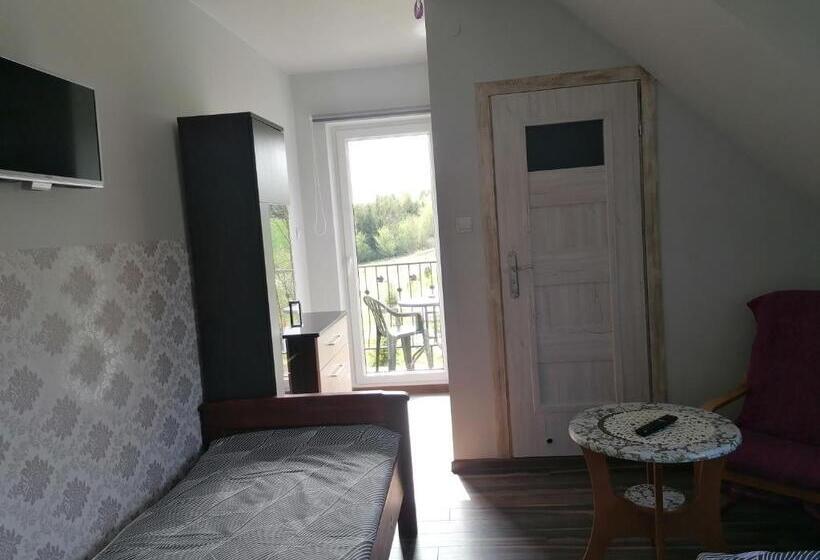 חדר סטנדרט לשלושה עם מרפסת, Cicha Dolina