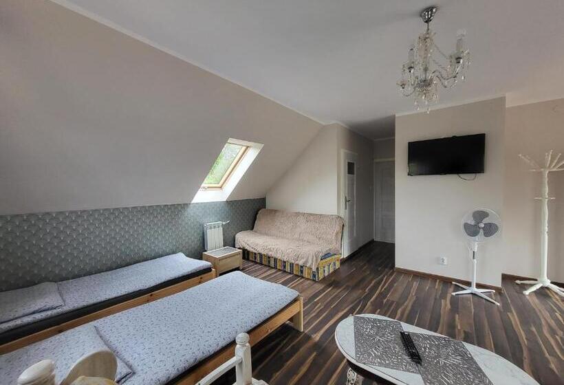 חדר משפחתי, Cicha Dolina