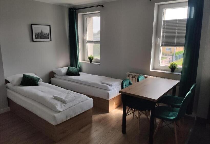 Студия Стандарт, Krollhouse Pokoje Gościnne