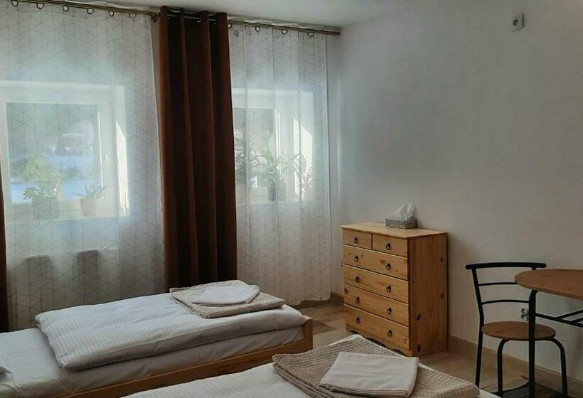 スタンダードトリプルルーム, Noclegi U Przewodników Zwiedzaczek