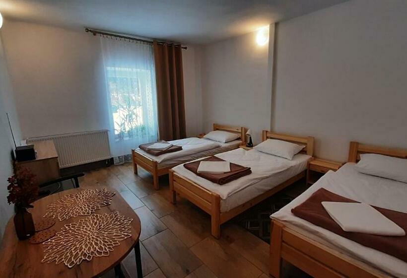 スタンダードトリプルルーム, Noclegi U Przewodników Zwiedzaczek