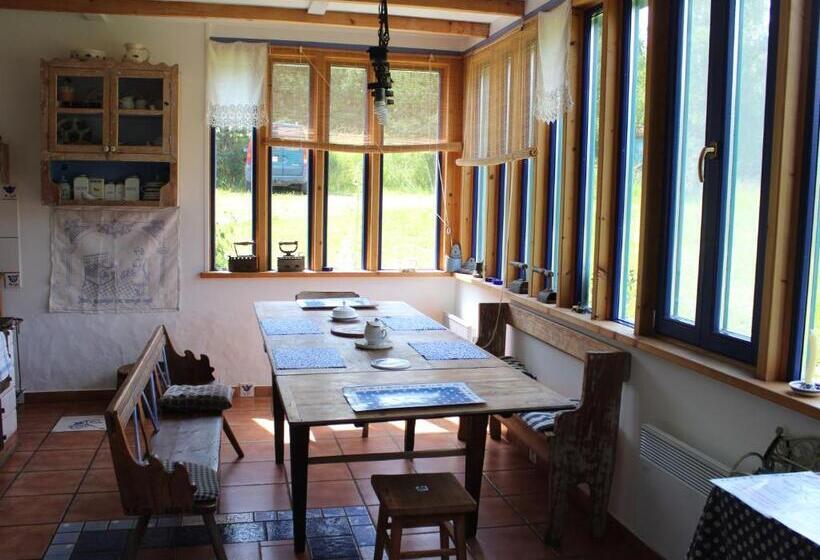 이그제큐티브 스위트, Pod Tulipanem Nad Jeziorem