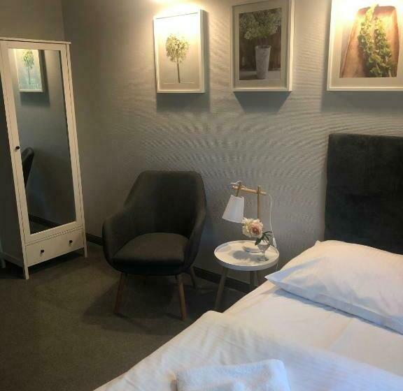 חדר סטנדרט יחיד, Portus