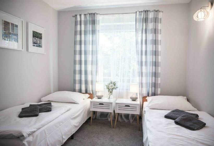 חדר סטנדרט, Portus