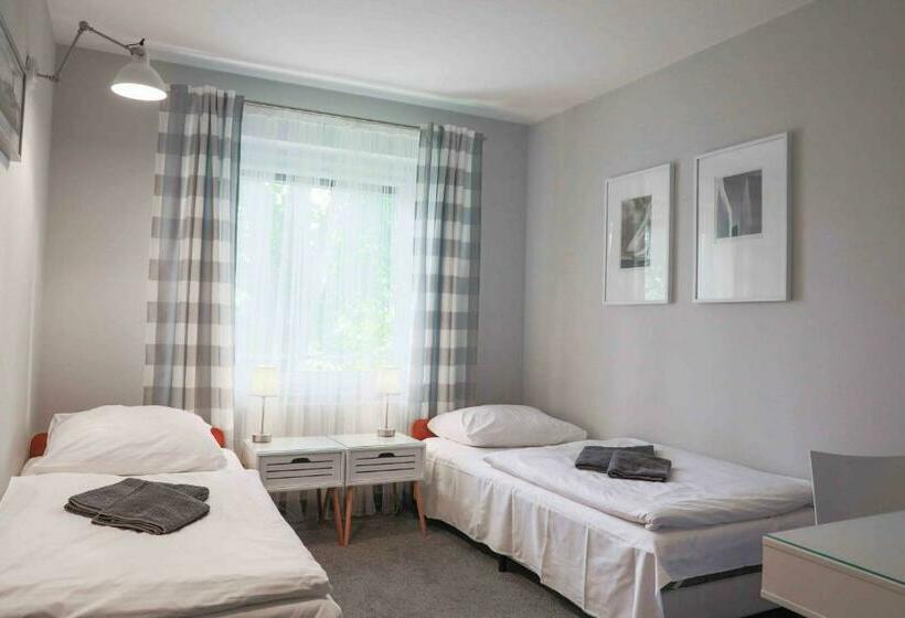 חדר סטנדרט, Portus