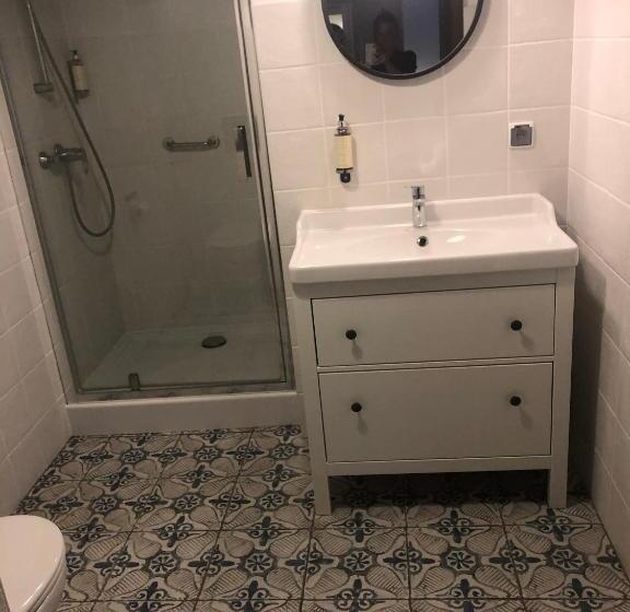 חדר סטנדרט, Portus