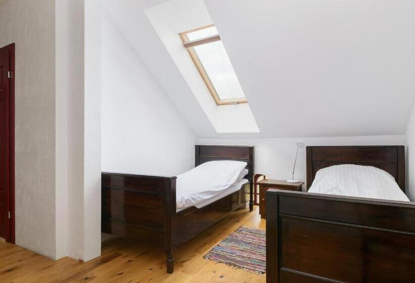 סוויטה משפחתית, Rokitnica 37