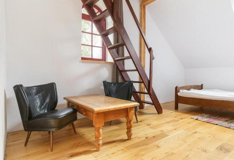 סוויטה משפחתית, Rokitnica 37