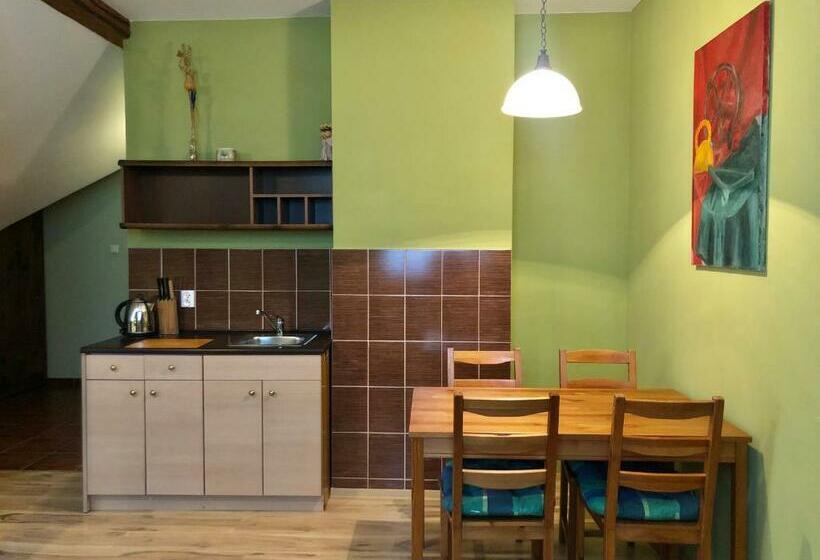 Апартаменты 1 Спальня, Sianki Nad Sanem