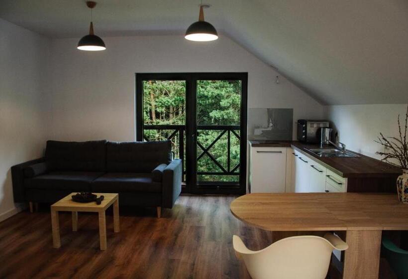 Люкс, Siedlisko Owink