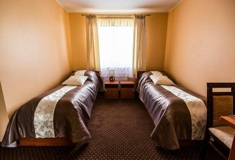 חדר סטנדרט לשלושה, Park Hostel