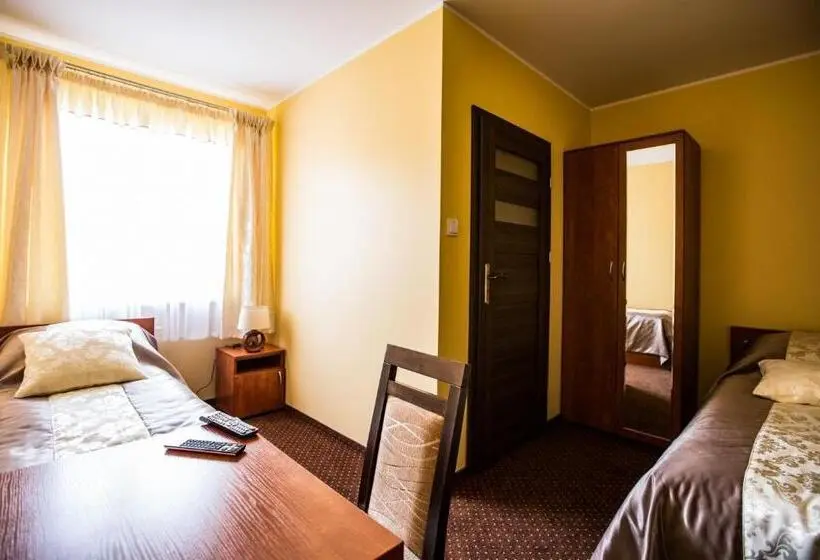 トリプルクラシックルーム, Park Hostel