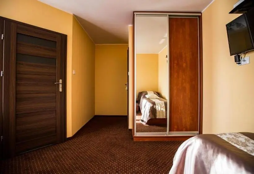 トリプルクラシックルーム, Park Hostel