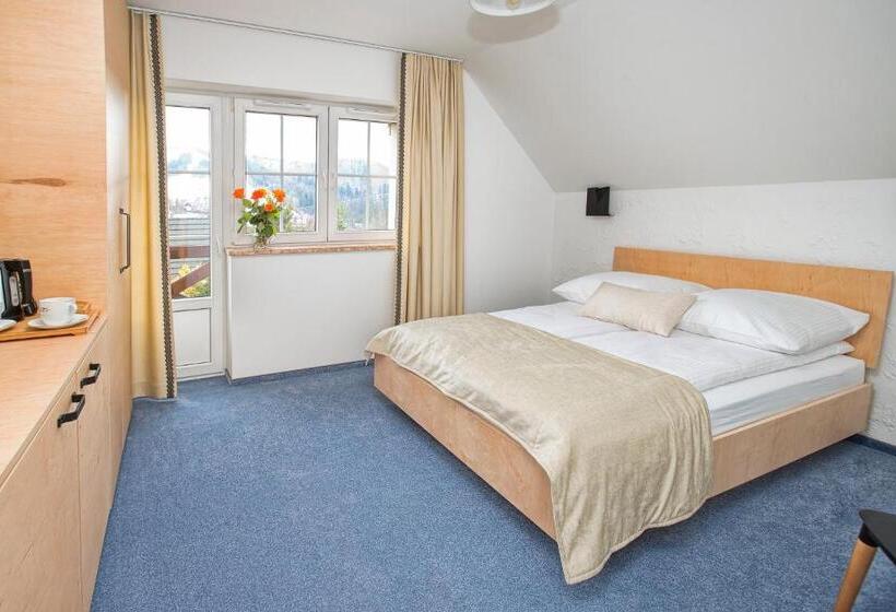 اتاق استاندارد با بالکن, Beskid Ski Villa