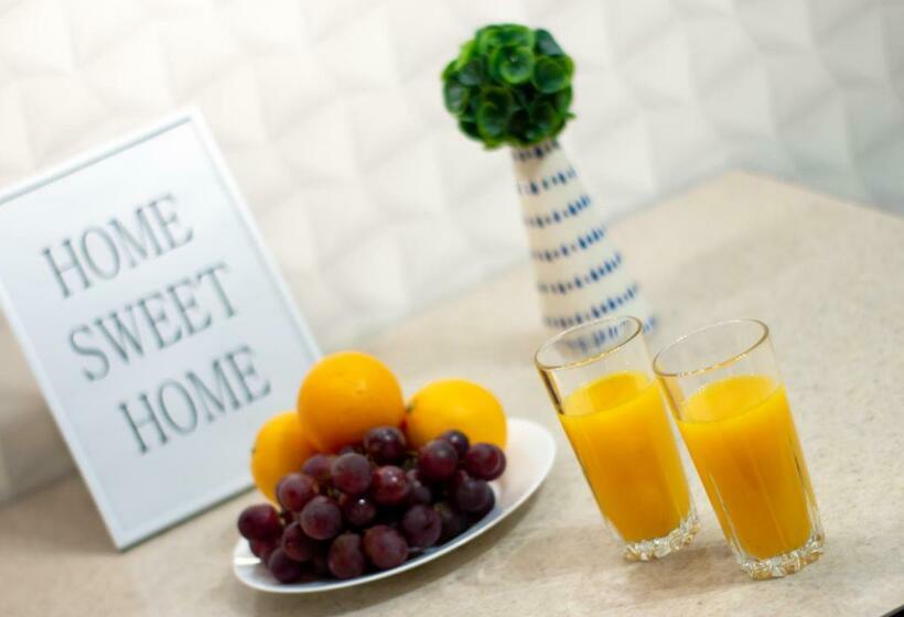 חדר סטנדרט חדר אמבטיה משותף, Clicktheflat Sienna Center Apart Rooms