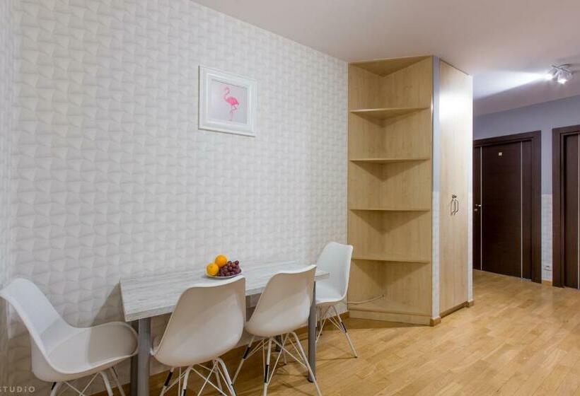 غرفة قياسية حمام مشترك, Clicktheflat Sienna Center Apart Rooms