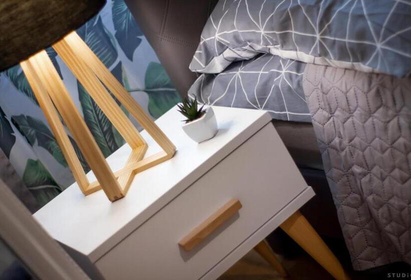 חדר סטנדרט חדר אמבטיה משותף, Clicktheflat Sienna Center Apart Rooms