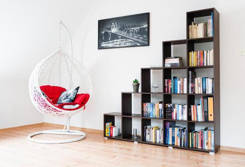 スタンダードトリプルルーム, Dom Na Turystycznej