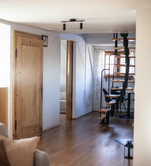 패밀리 스튜디오, Villa Stara Apteka