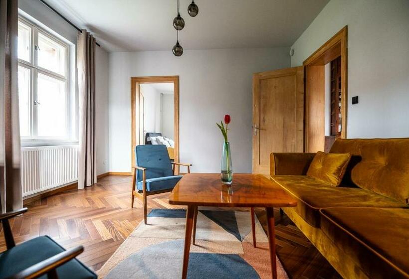 جناح مطلّ علي الحديقة, Villa Stara Apteka