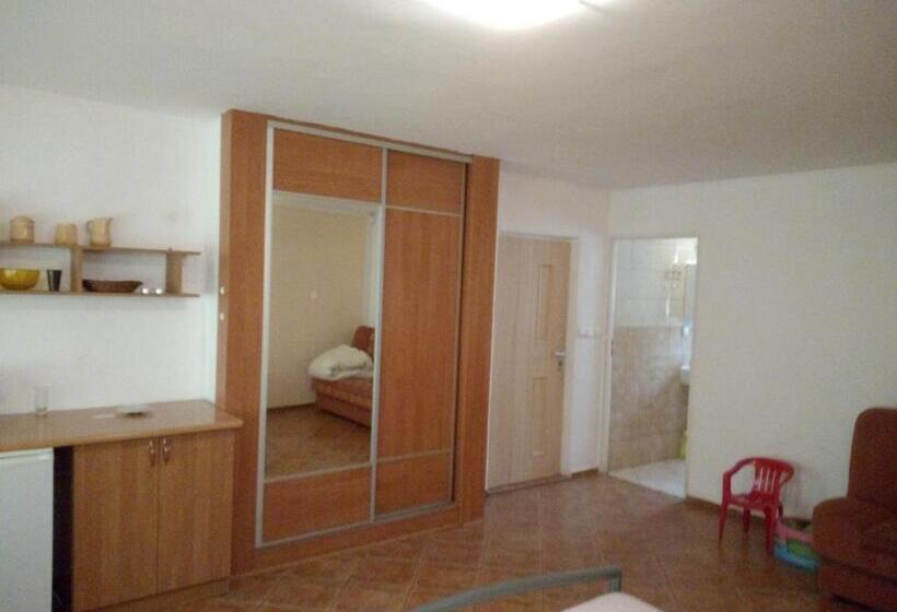 家庭间, Pensjonat Relax